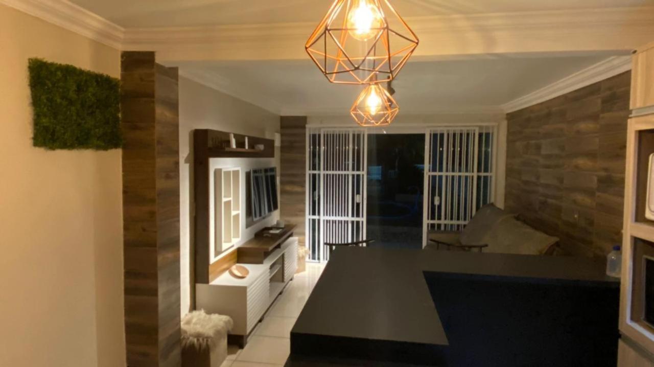 Casa De Praia Top! Beto Carrero, 500M Do Parque, Com Piscina E Sinuca, 1 Suite E 2 Quartos, 3Bwc, A 300M Da Praia, Churrasqueira E Estacionamento Privado Penha  Luaran gambar